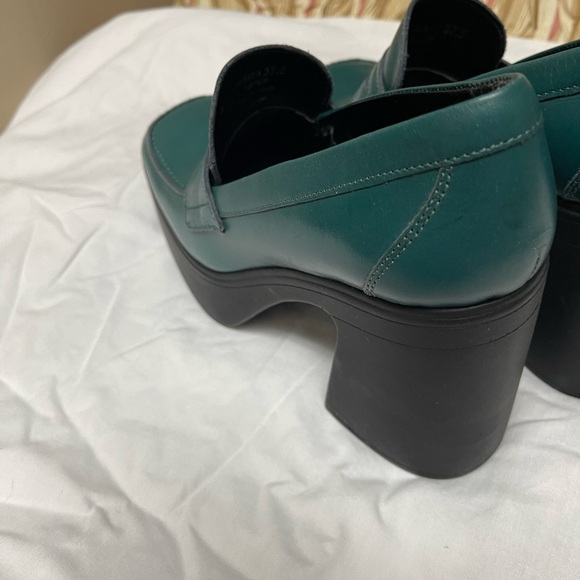 Free People Teal Leather Platform Loafers. Absolutely Stunning. NWOT - Picture 7 of 12